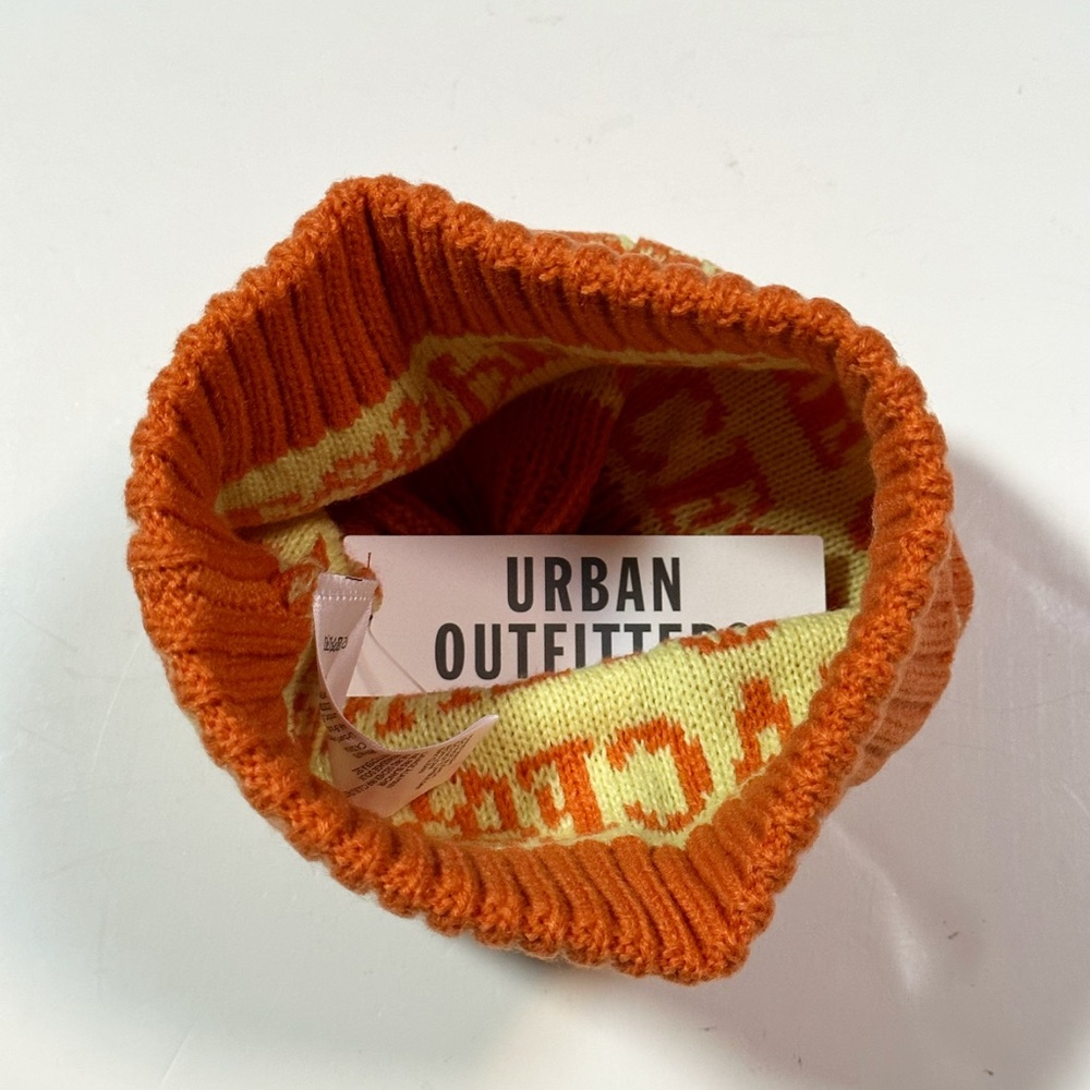 Urban Outfitters PEACE Knit Beanie - Picture 6 of 6